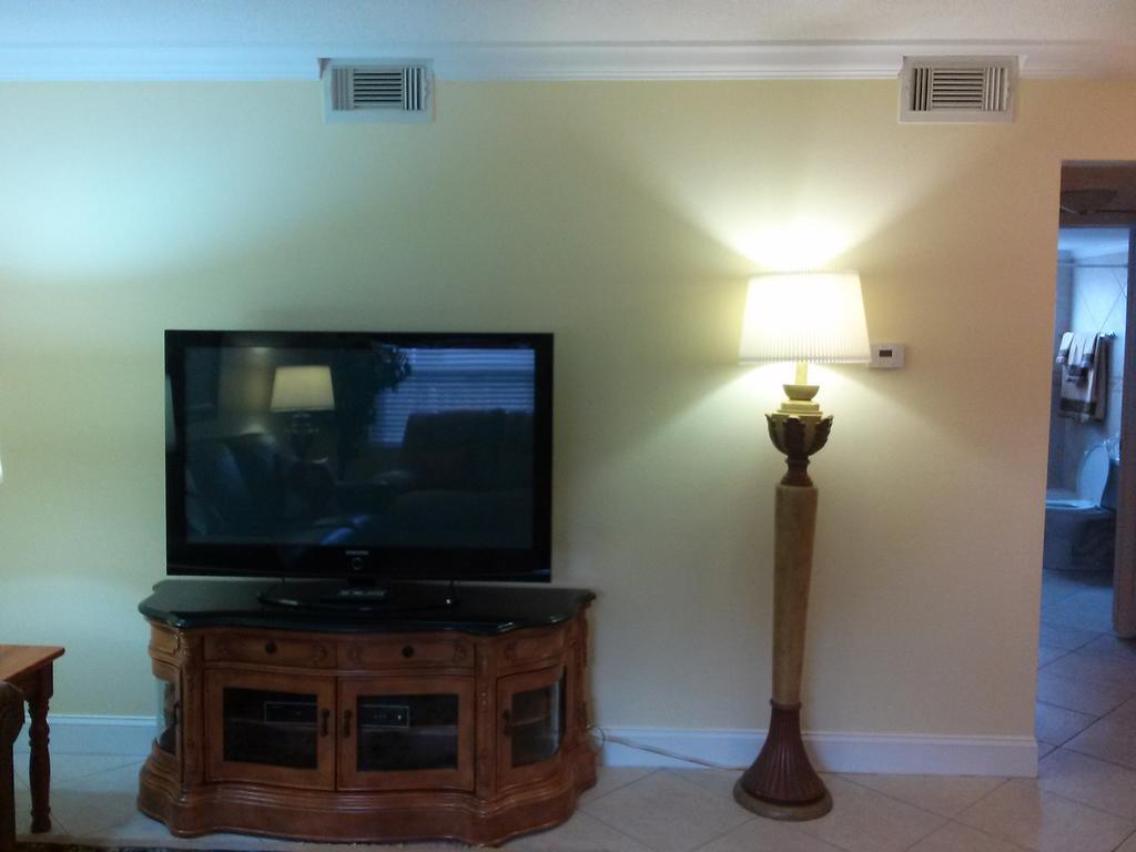 Beach Vacation Get-Away Apartamento St. Pete Beach Quarto foto