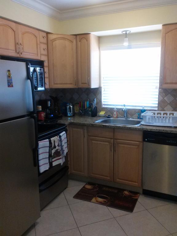 Beach Vacation Get-Away Apartamento St. Pete Beach Quarto foto