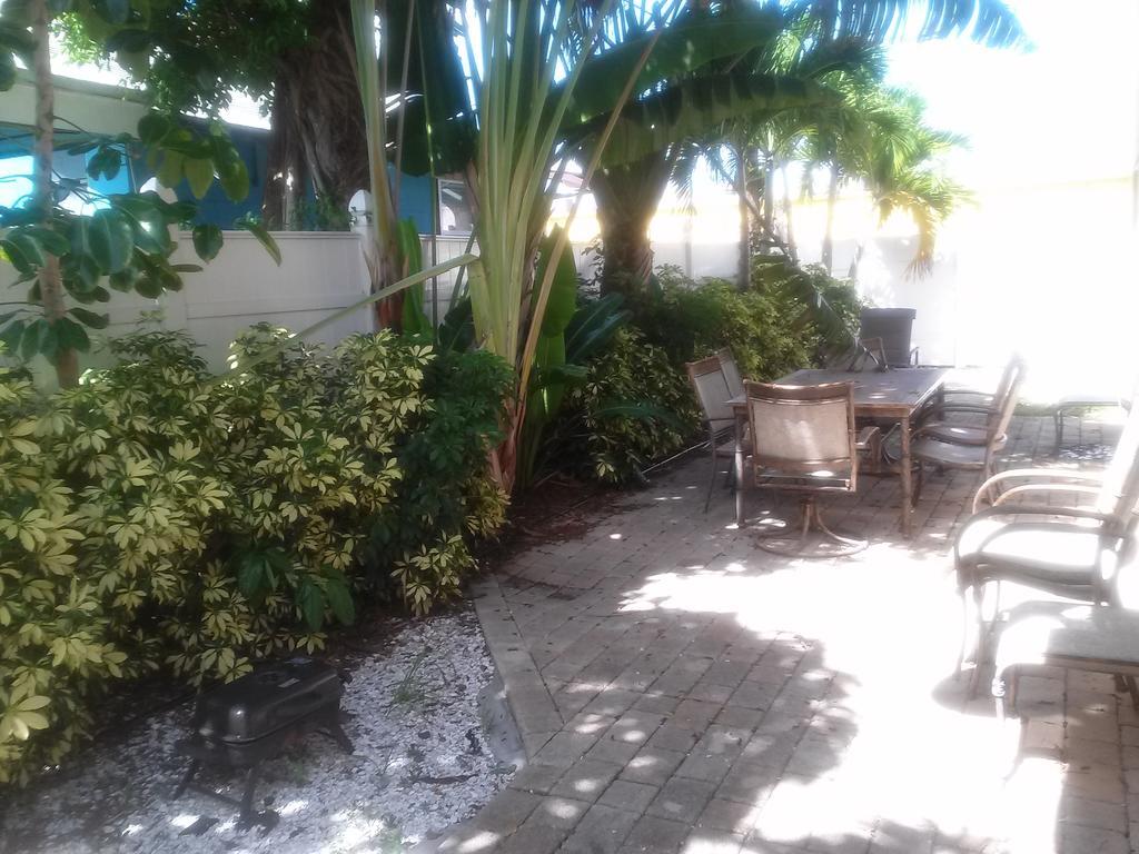 Beach Vacation Get-Away Apartamento St. Pete Beach Quarto foto